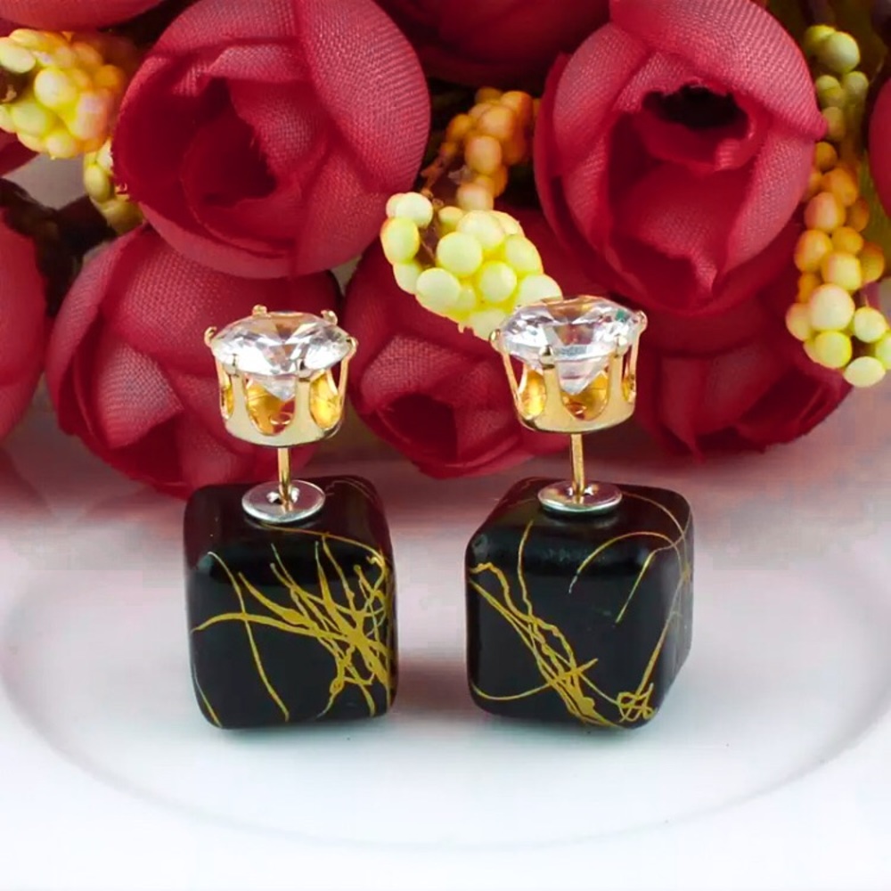 🆑10/$25🆑𝗖𝗟𝗘𝗔𝗥𝗔𝗡𝗖𝗘 Crystal Marble Simple Earrings NEW - Picture 5 of 5